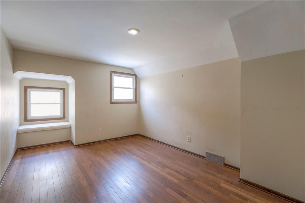 10504 Bond Street — photo 28
