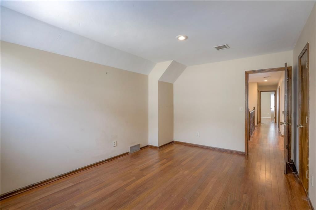 10504 Bond Street — photo 29