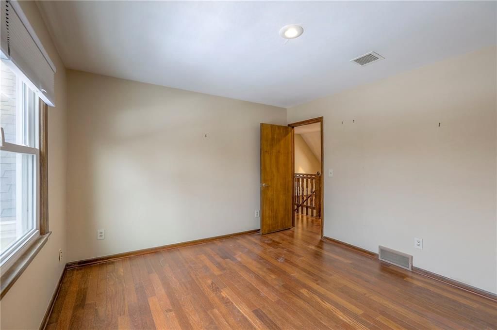 10504 Bond Street — photo 32