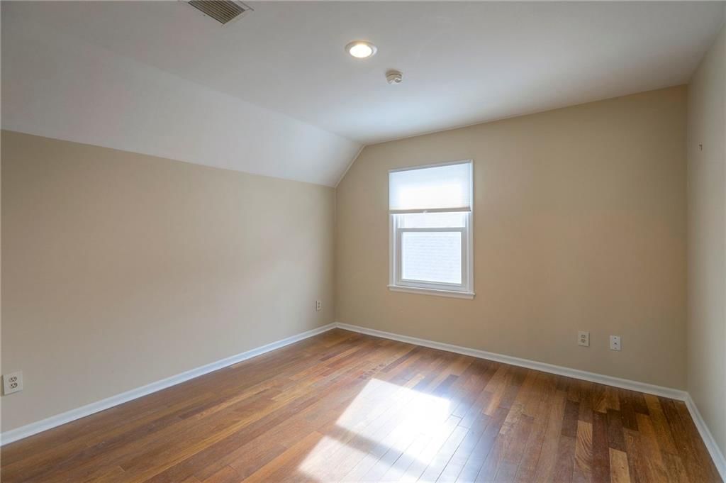 10504 Bond Street — photo 34