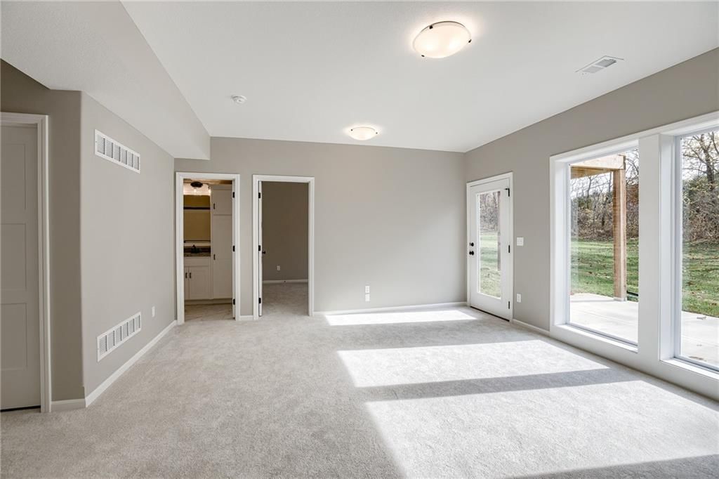 7485 N Utica Avenue — photo 14