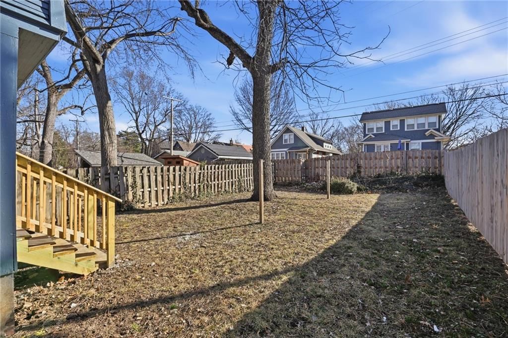 4223 Bell Street — photo 28