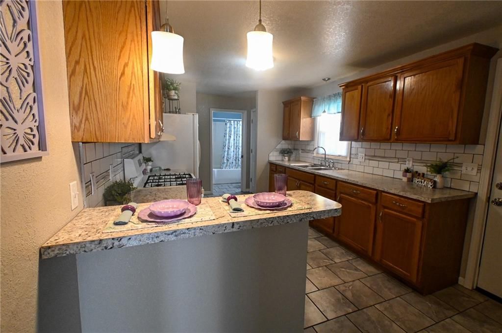 140 Magoon Street — photo 11