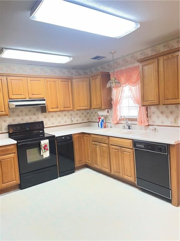 215 W Leighton Street — photo 8