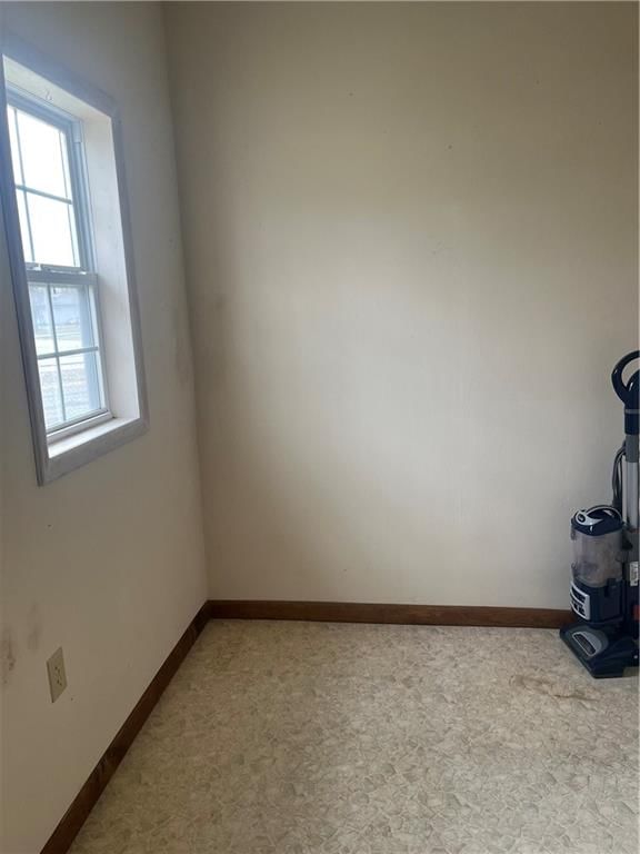 215 W Leighton Street — photo 11