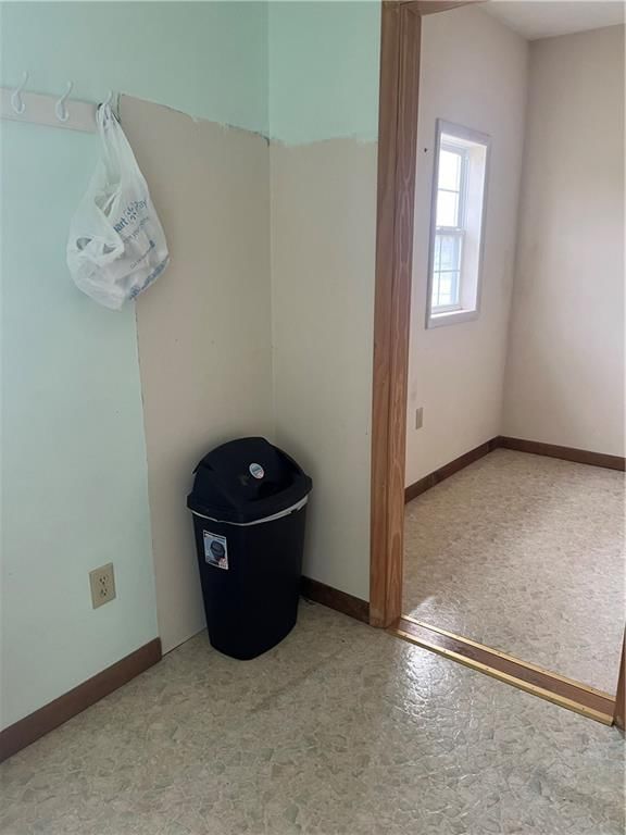 215 W Leighton Street — photo 14