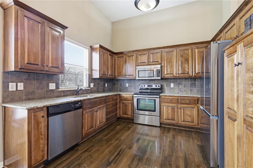 16458 S Lawson Street — photo 12