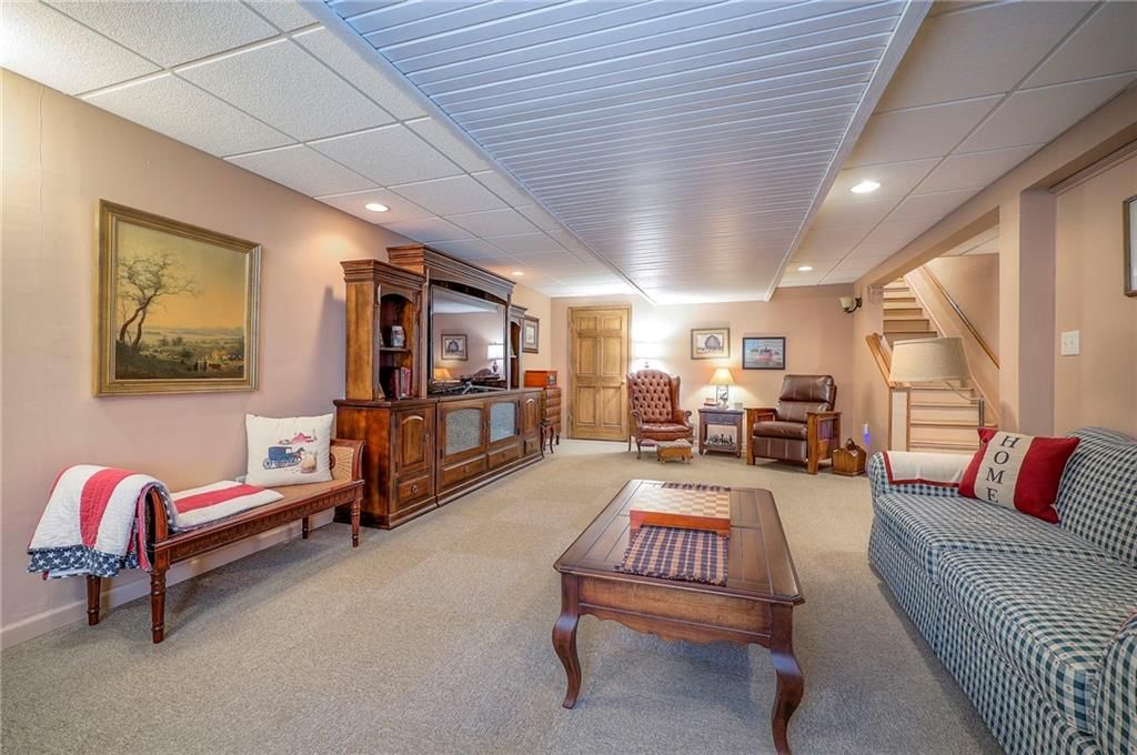 8422 Rosehill Road — photo 44