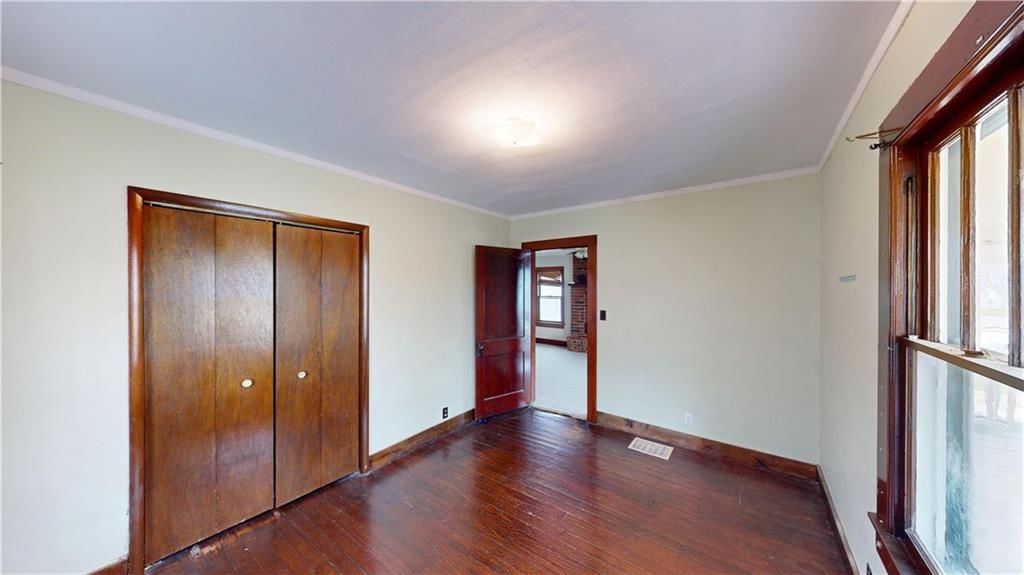 520 E Lee Street — photo 17