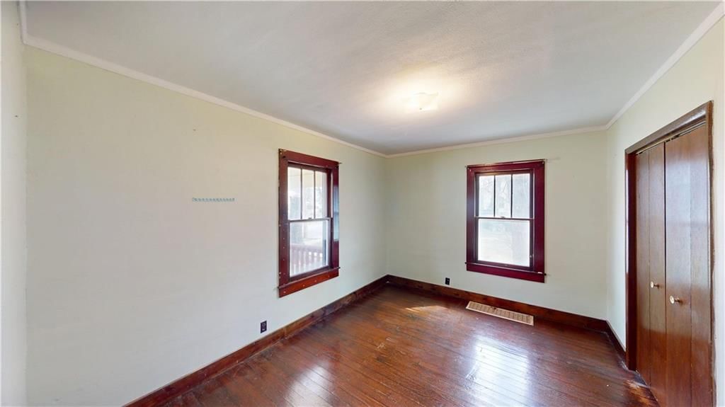 520 E Lee Street — photo 18