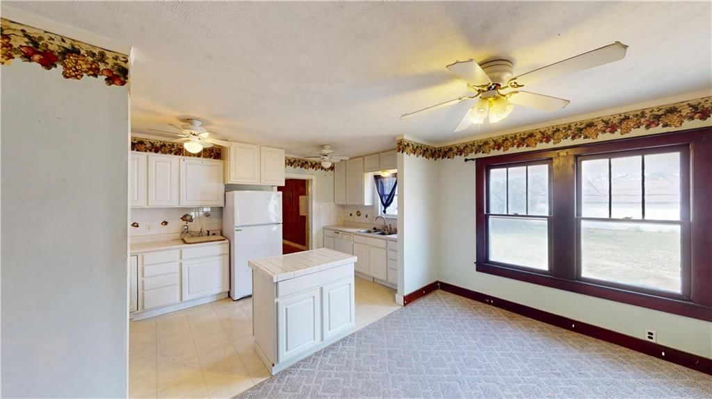 520 E Lee Street — photo 21