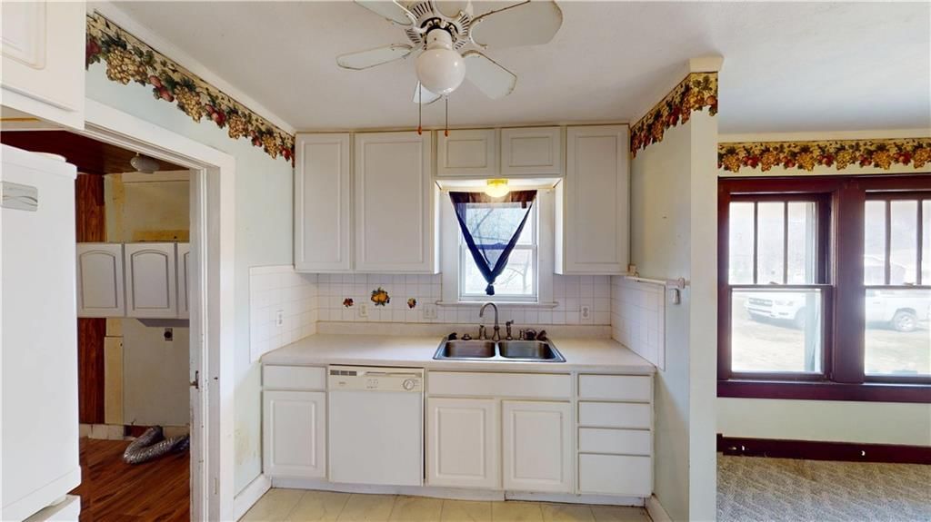 520 E Lee Street — photo 24