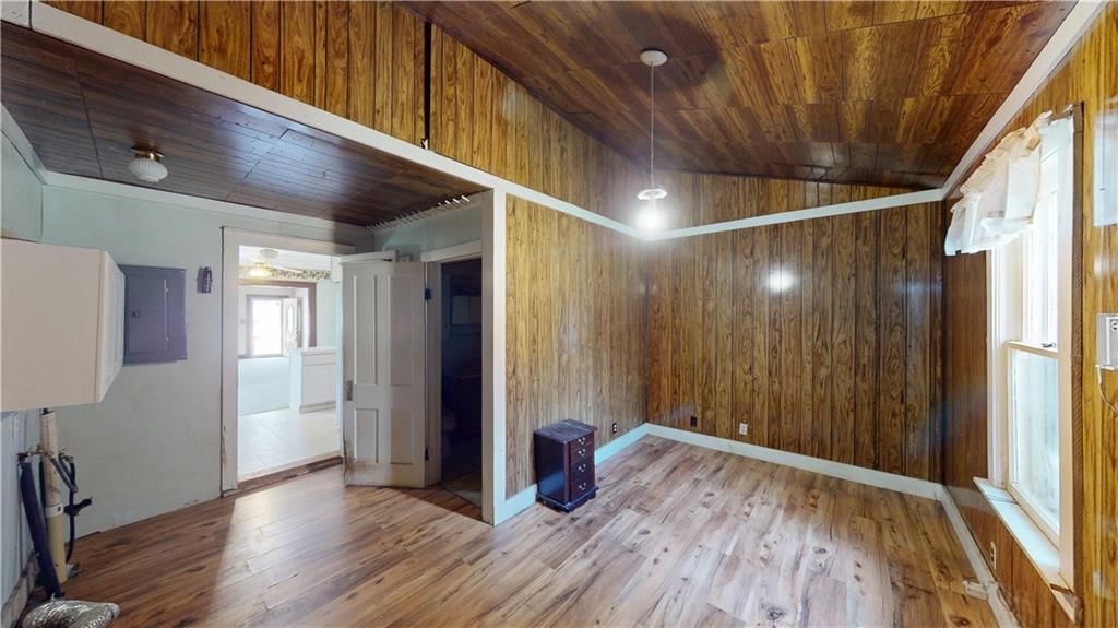 520 E Lee Street — photo 26