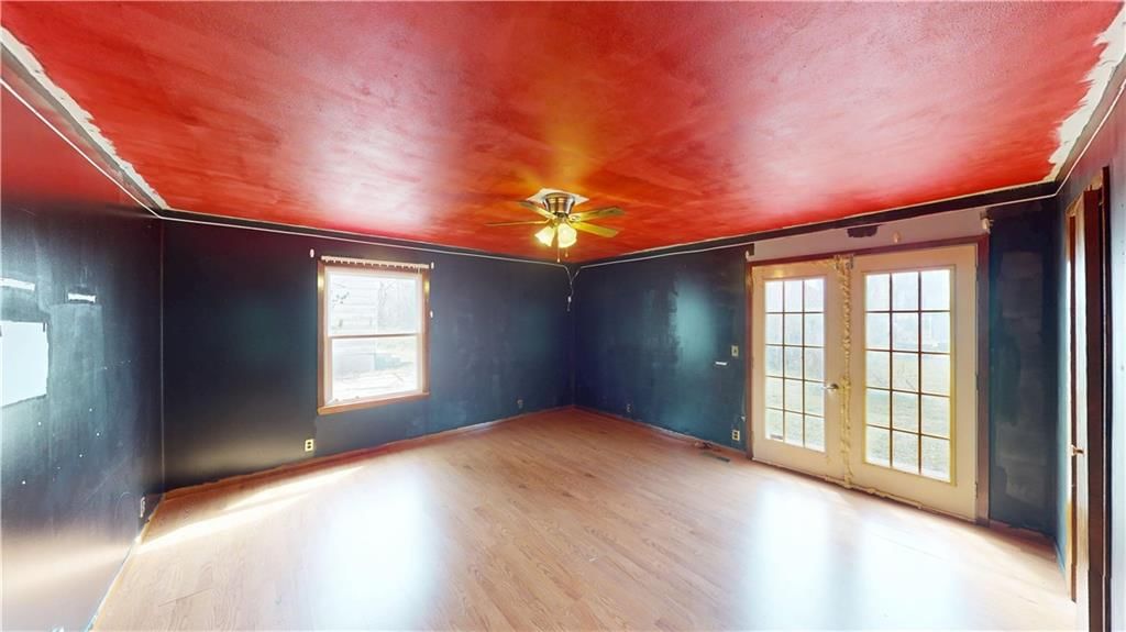 520 E Lee Street — photo 37