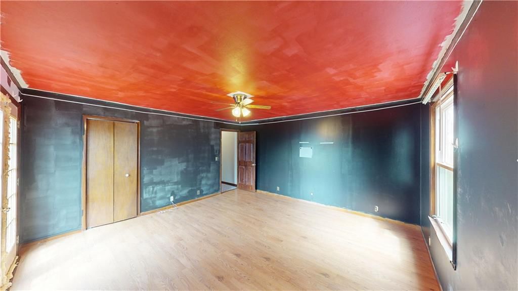 520 E Lee Street — photo 38