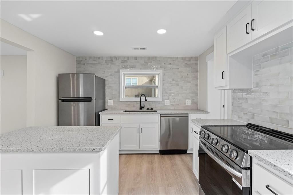 703 Hickory Street — photo 9