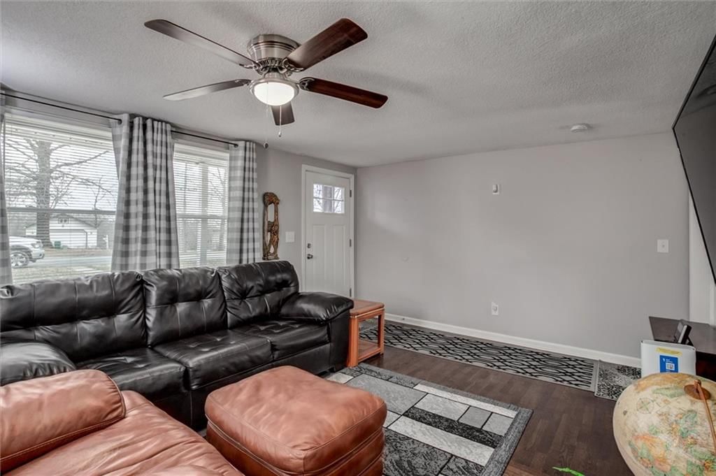 541 S Bluegrass Drive — photo 2