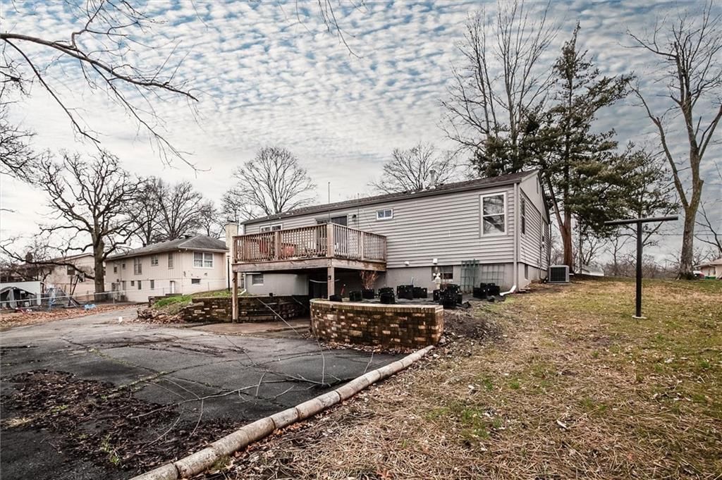541 S Bluegrass Drive — photo 14