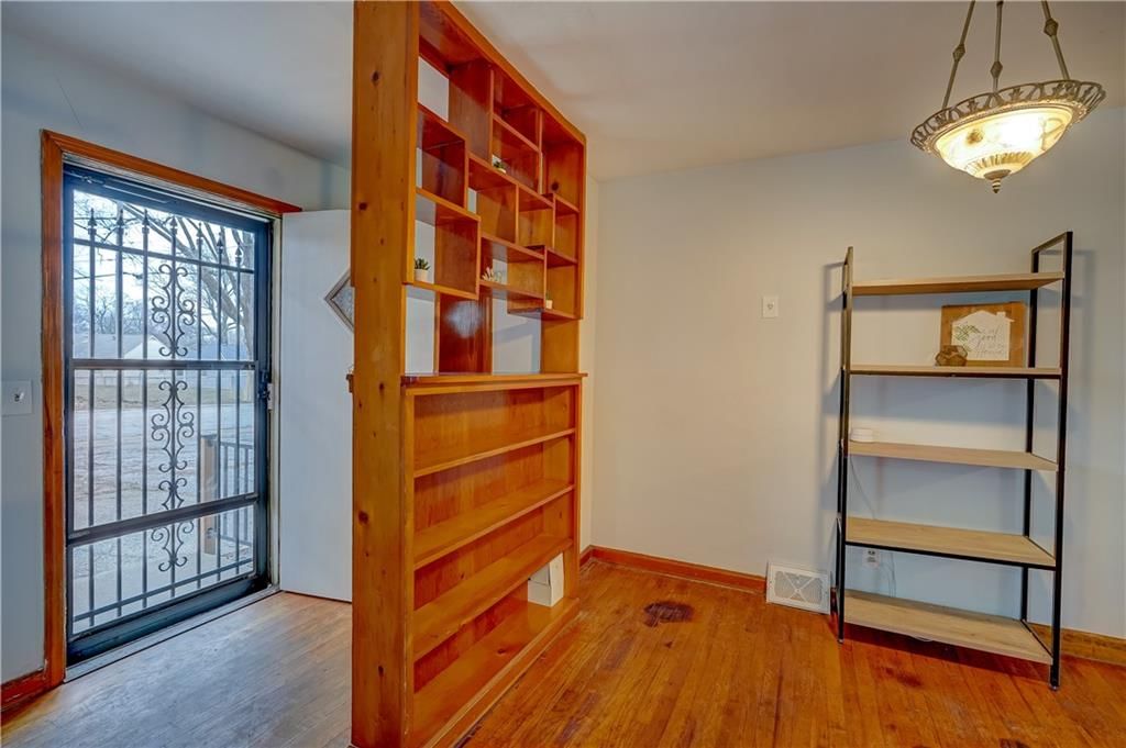 105 SE 9th Street — photo 5