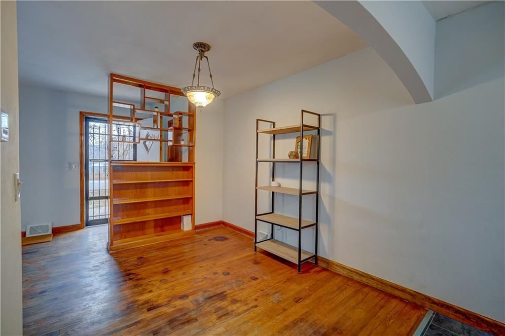 105 SE 9th Street — photo 9