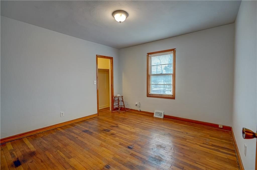 105 SE 9th Street — photo 17