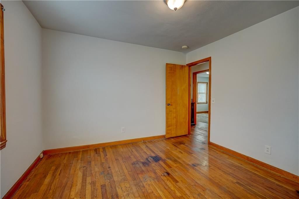 105 SE 9th Street — photo 18