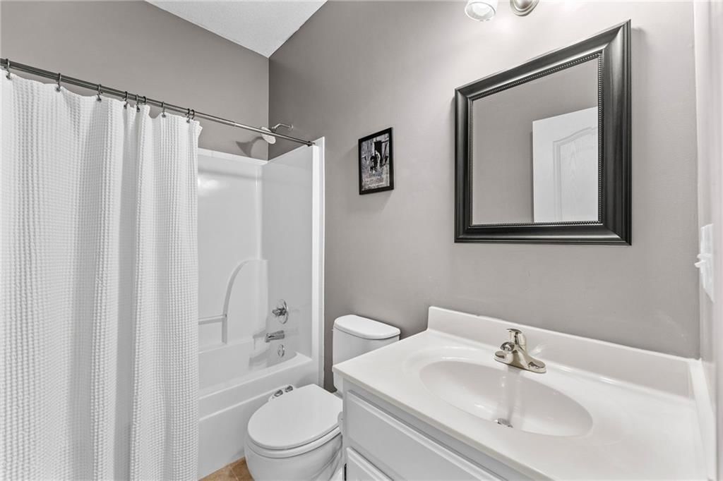 7430 N Eastern Avenue — photo 28