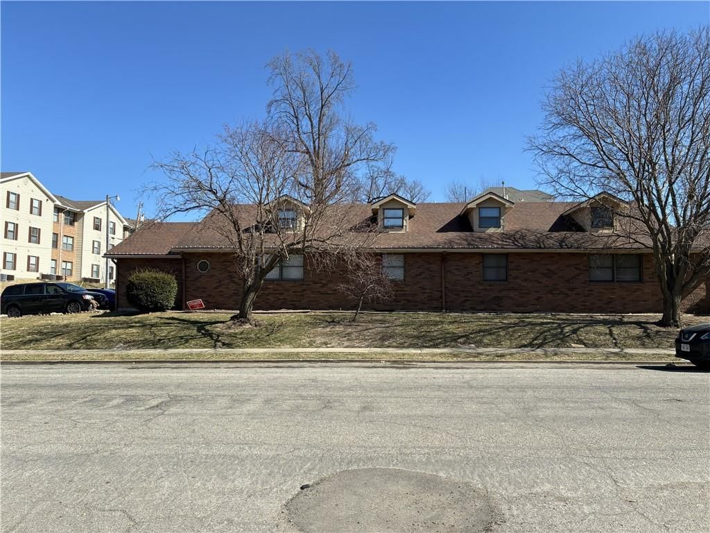 2601 Mitchell Avenue — photo 3