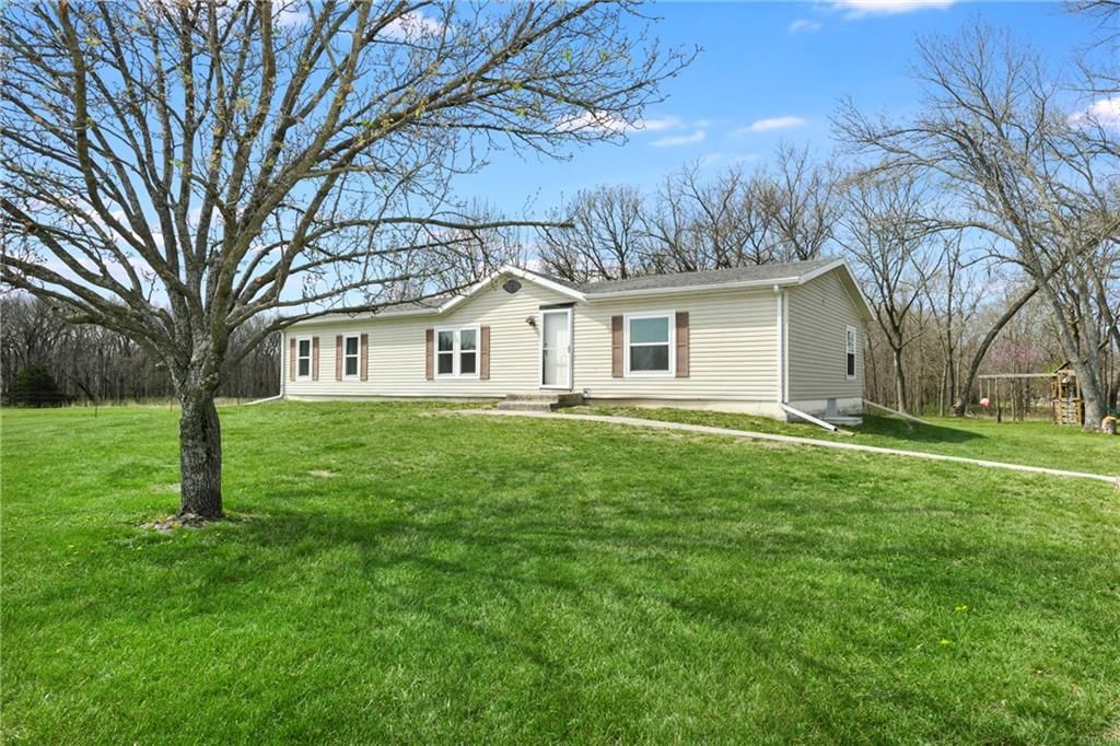 9661 W 343rd Street, Paola, KS