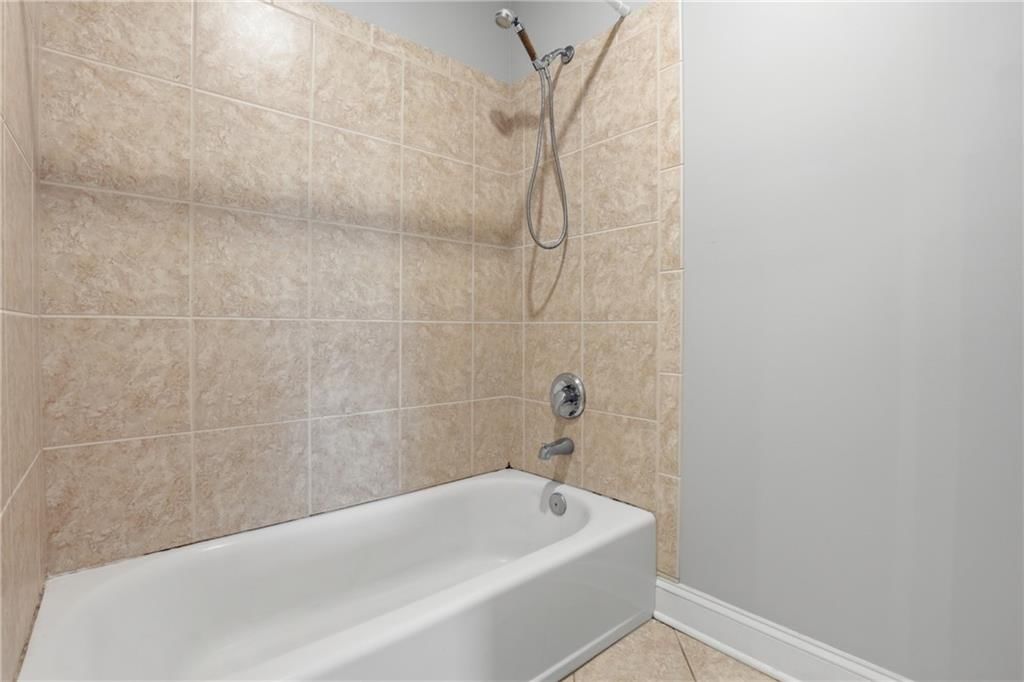 11104 Augusta Drive — photo 34