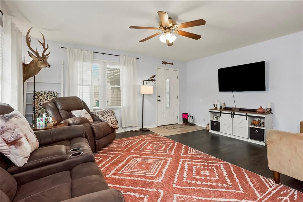 312 W Pine Street — photo 6