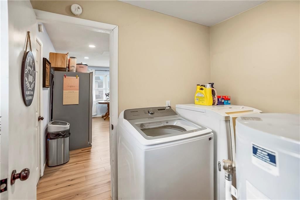 312 W Pine Street — photo 17