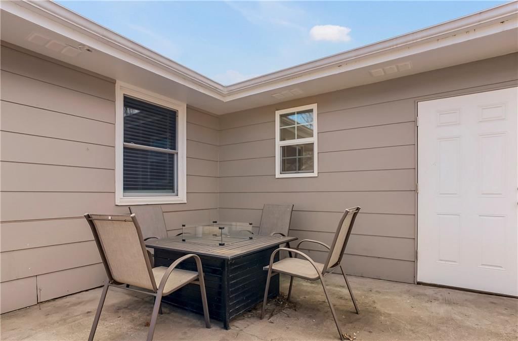 312 W Pine Street — photo 18