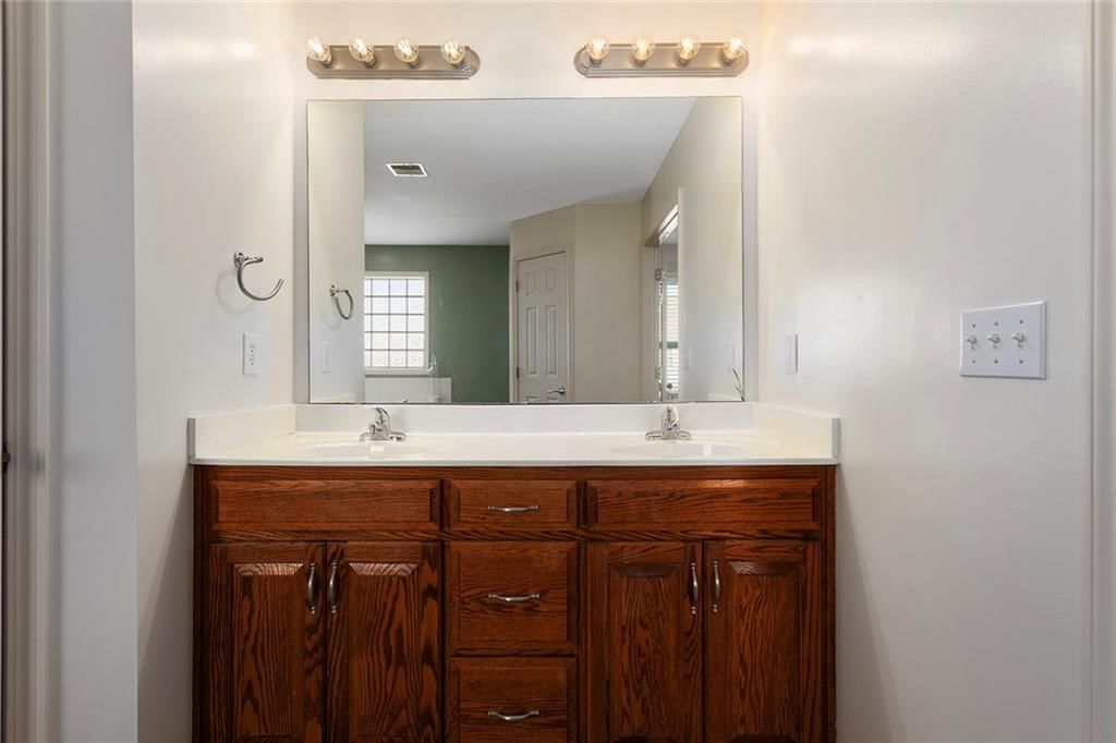 1804 S SIOUX Court — photo 24