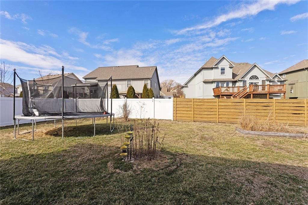 1804 S SIOUX Court — photo 39