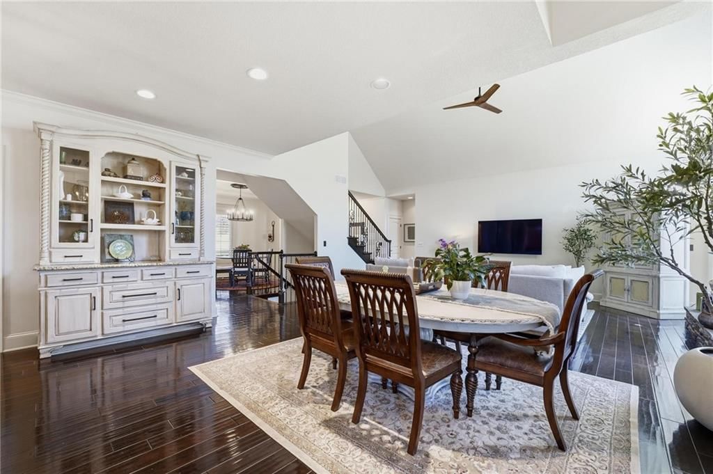 6115 NW Chestnut Court — photo 9