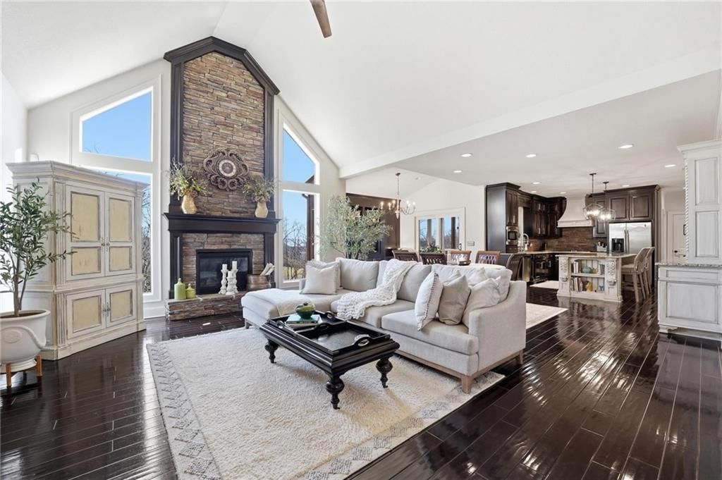 6115 NW Chestnut Court — photo 11