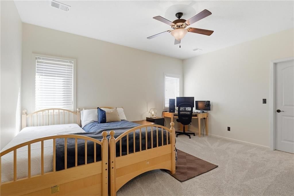 6115 NW Chestnut Court — photo 32