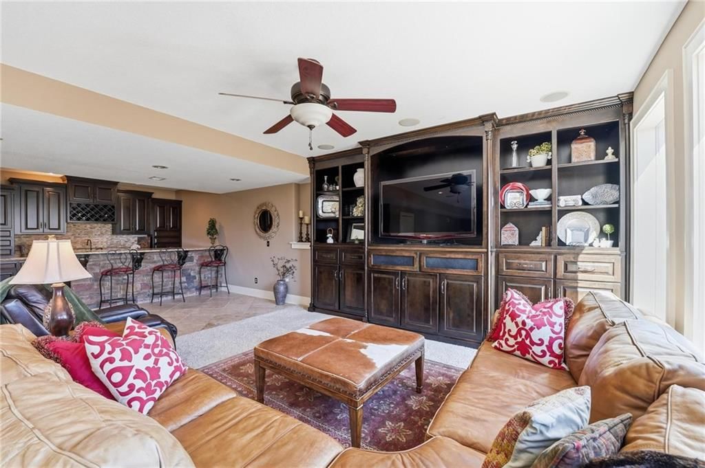 6115 NW Chestnut Court — photo 39