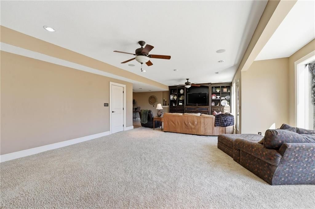 6115 NW Chestnut Court — photo 44