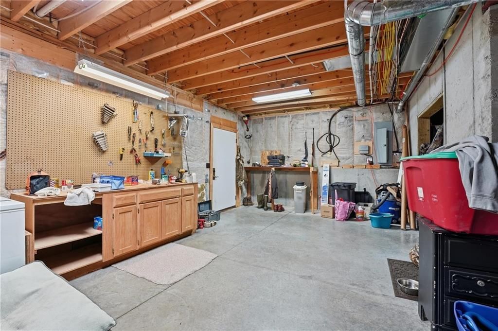 6115 NW Chestnut Court — photo 47