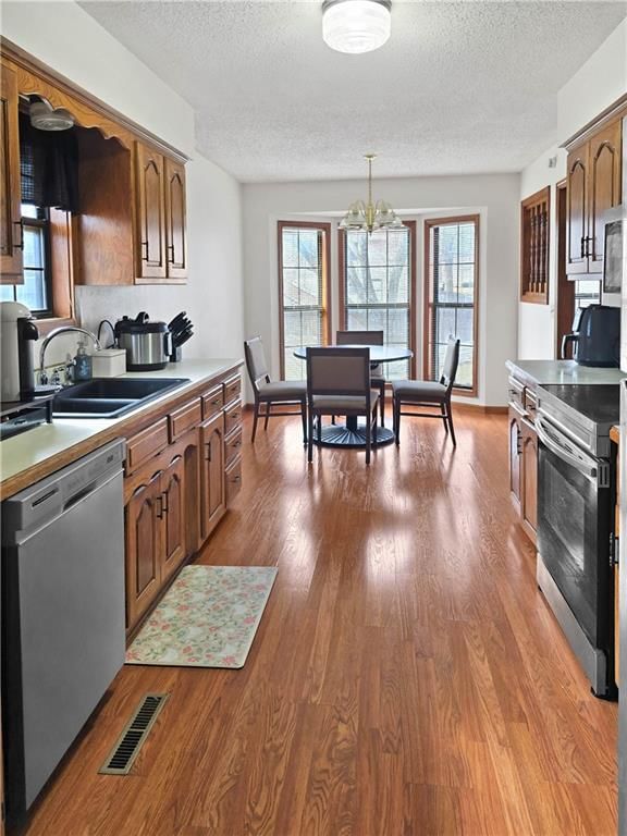 1206 Cambridge Drive — photo 3