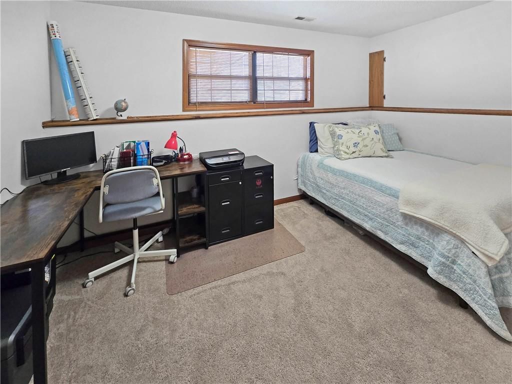 1206 Cambridge Drive — photo 32