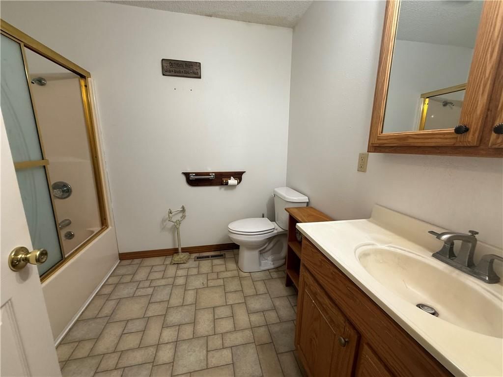 808 Redbud Lane — photo 8