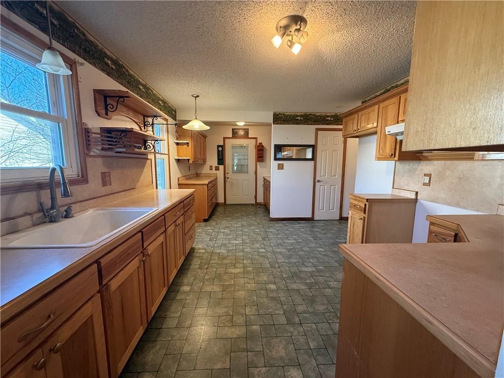 808 Redbud Lane — photo 15