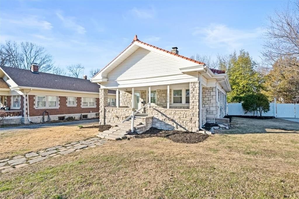1500 W Lexington Avenue, Independence, MO