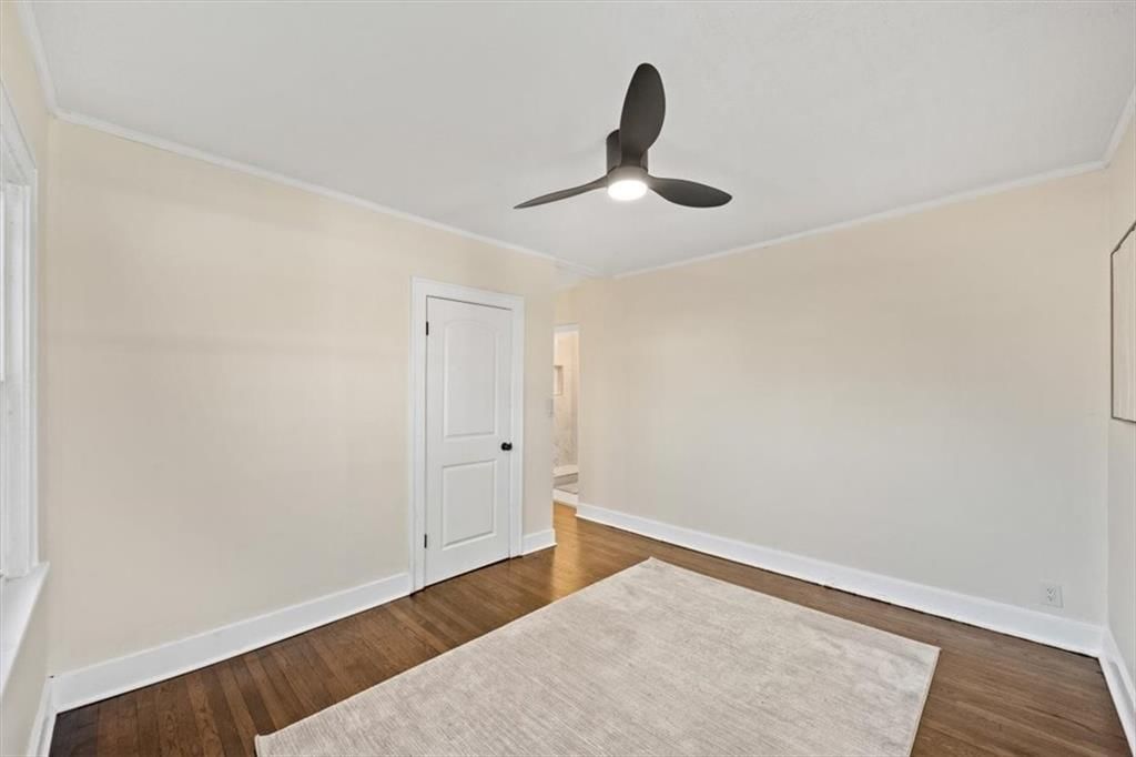 1500 W Lexington Avenue — photo 11