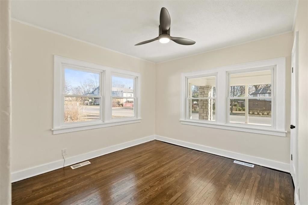 1500 W Lexington Avenue — photo 13