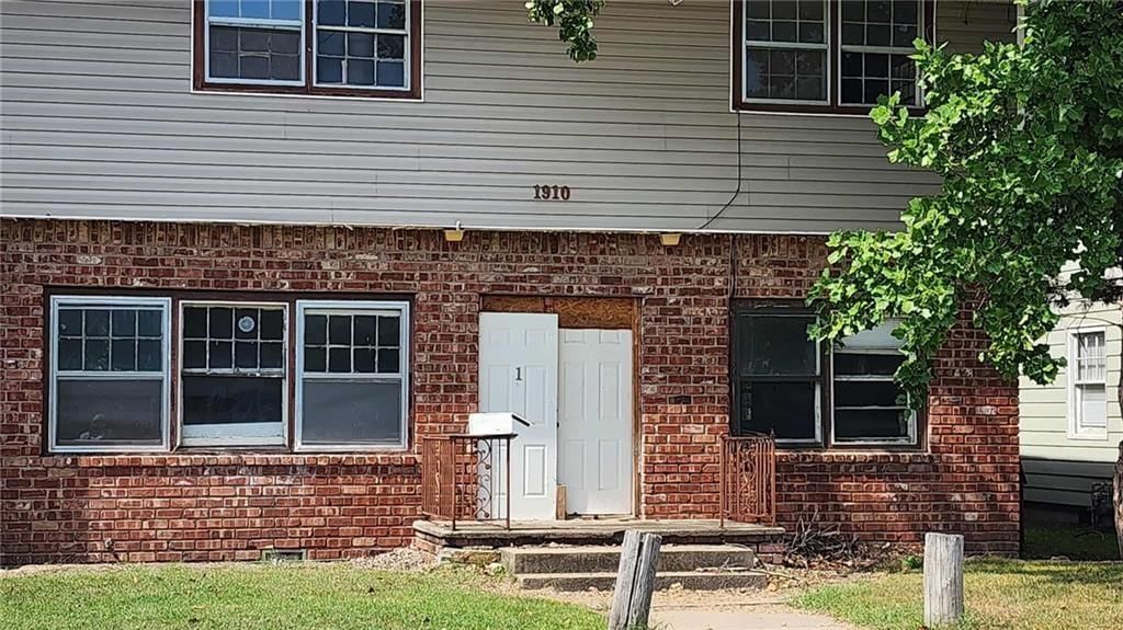 1910 S Joplin Street — photo 3