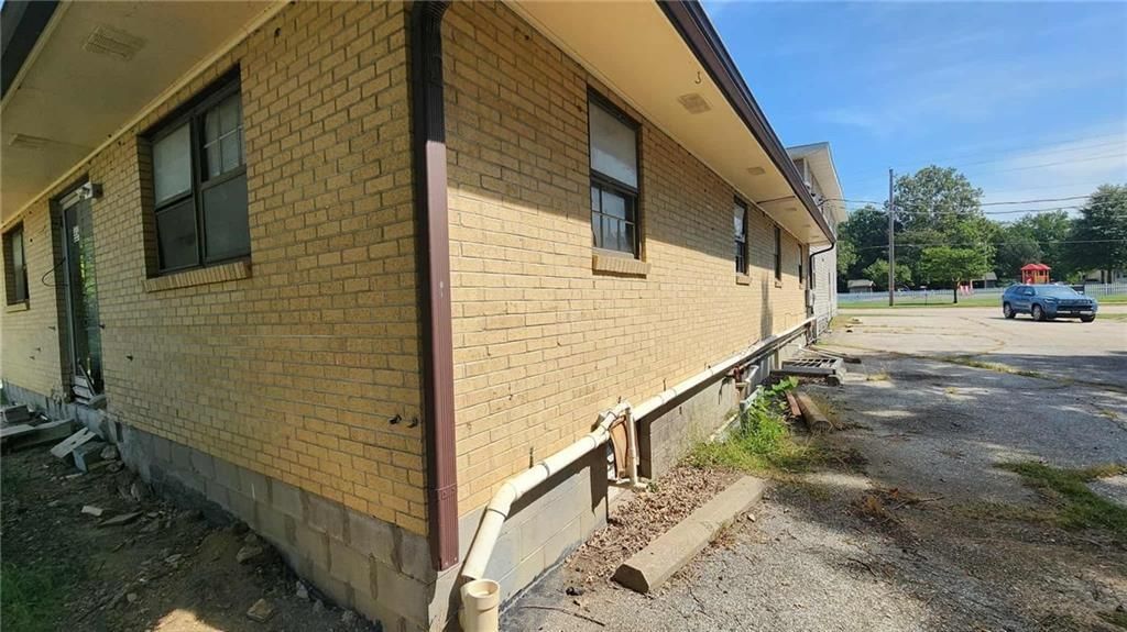 1910 S Joplin Street — photo 10